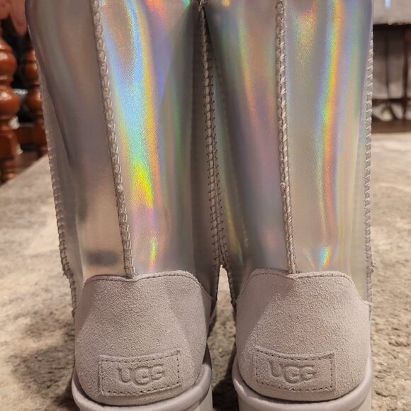 UGG BOOTS - Picture 2 of 5